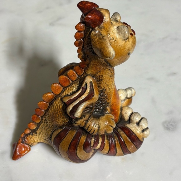 1986 Beasties of the Kingdom Phizzle the Baby Dragon signed clay figurine - Picture 5 of 16